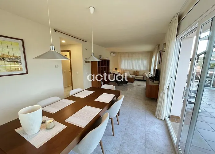 Santa Eliana 4 Esc D 2º 1ª *