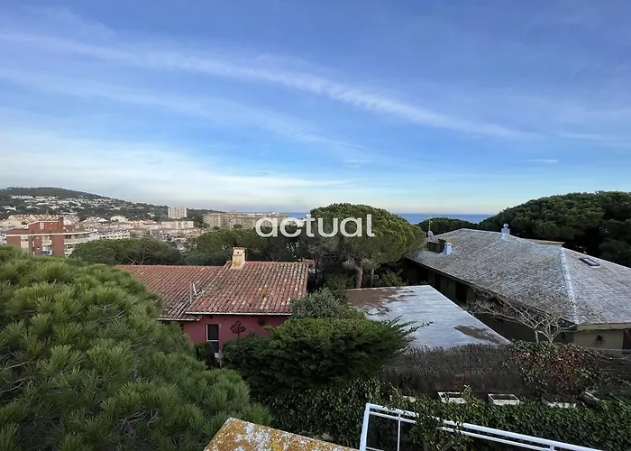 Апартаменти Santa Eliana 4 Esc D 2º 1ª *