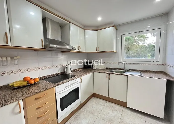 Santa Eliana 4 Esc D 2º 1ª *